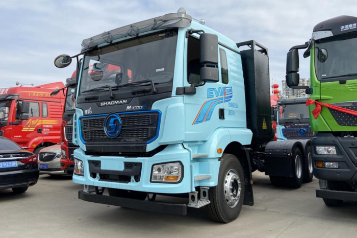 陕汽M3000E换电牵引车.png