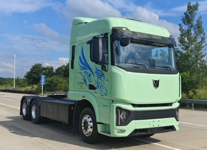 联合重卡纯电牵引车.jpg