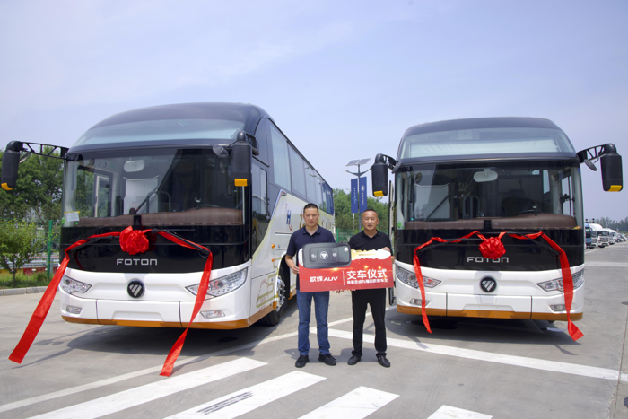 福田欧辉多款高端旅游客车交付安徽宿州汇庆客运3.png