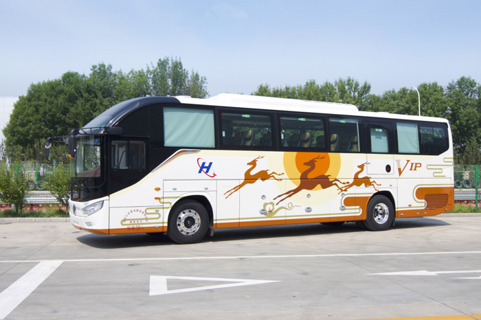 福田欧辉多款高端旅游客车交付安徽宿州汇庆客运4.png