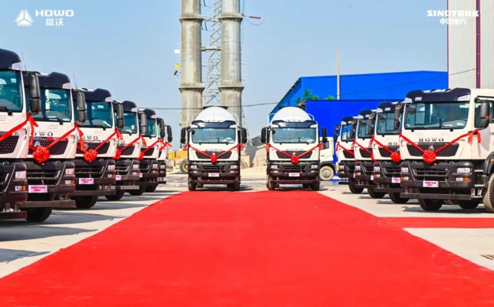 重汽豪沃TX7新能源搅拌车.jpg