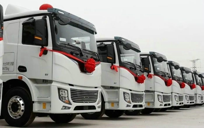徐工XG2 EX630S牵引车.jpg
