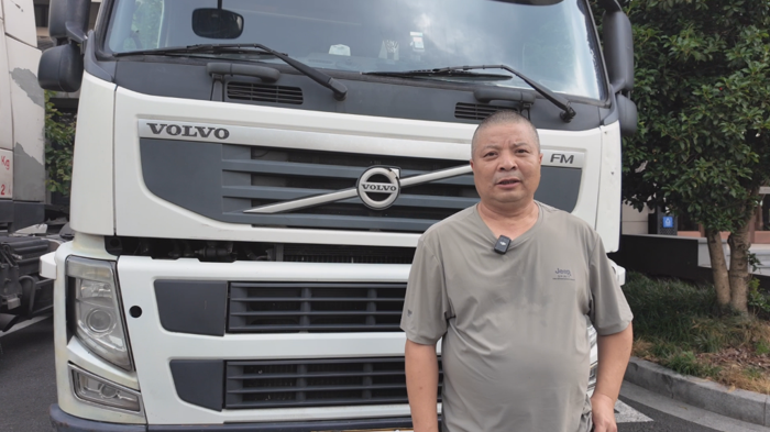 沃尔沃卡车2.png