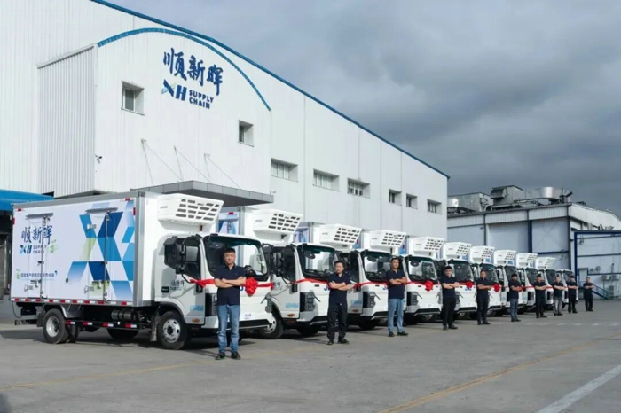 百台江淮新能源定制冷藏车交付顺新晖6.jpg