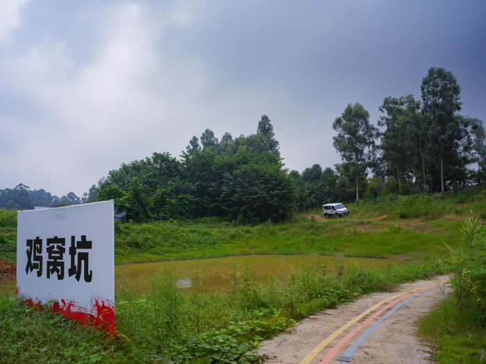 最近，在圈内颇受好评的“越野越行”依维柯山海体验营活动，终于来到了我们巴适滴板的成都。作为一个越野老玩家，遇上此等好事，自然不容错过，于是果断应邀赴约