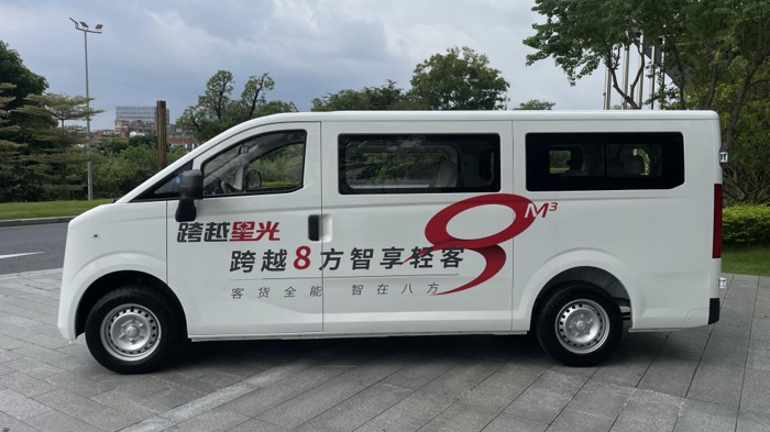 【第一商用车网 原创】作为一款定位“跨越8方智享轻客”的产品，跨越星光瞄准城市物流、平台配送、中小企业货运等核心用户，聚焦于“城市到城郊”的物流场景，致力于通过“六星科技”体系，解决用户在实际运营中的高频痛点。它究竟实力如何，让我们一起来深入探究一番。
