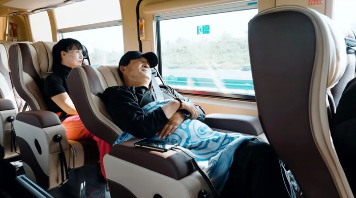 以车旅一体为基石，以玩家思维为核心，内蒙古壹凡旅行社（以下简称“壹凡旅行”）用堪比头等舱的移动空间、深入秘境的长线旅程和酒店式的精细服务，颠覆着传统旅游的刻板印象，成功在中国高端旅游市场烙下了鲜明的包头印记