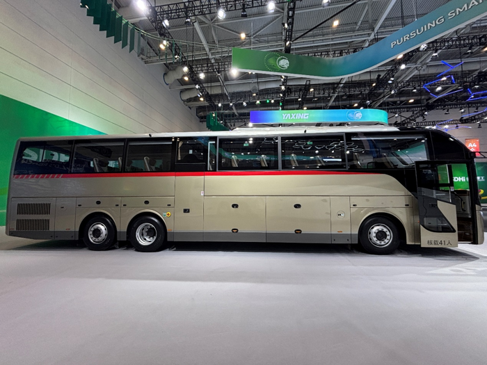 揭开中通H13旅团客车的神秘面纱2.png
