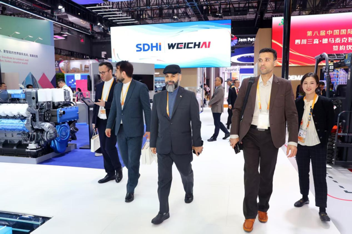 潍柴七大海外品牌亮相进博：汇聚全球顶尖科技，深耕国际化之路11.png