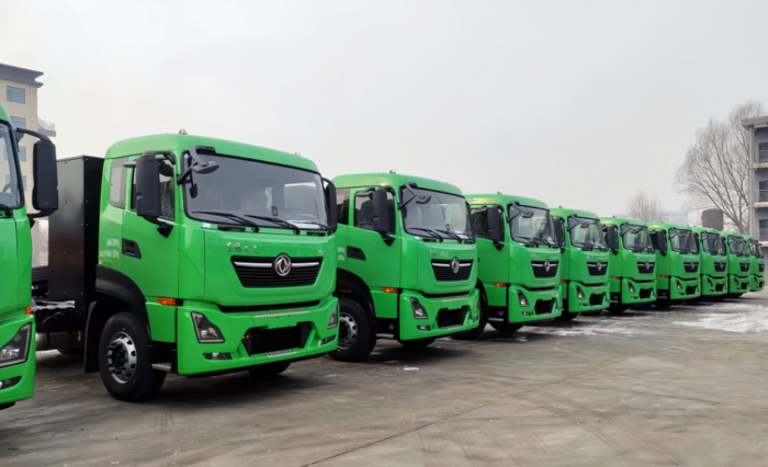 【第一商用车网 原创】2025年4月份开始，充电重卡月销量一直保持超万辆水准，是新能源重卡市场连创新高的最大“功臣”。10月份，新能源重卡整体销量再破2万辆，达到2.01万辆，而充电重卡的突出表现还在继续。