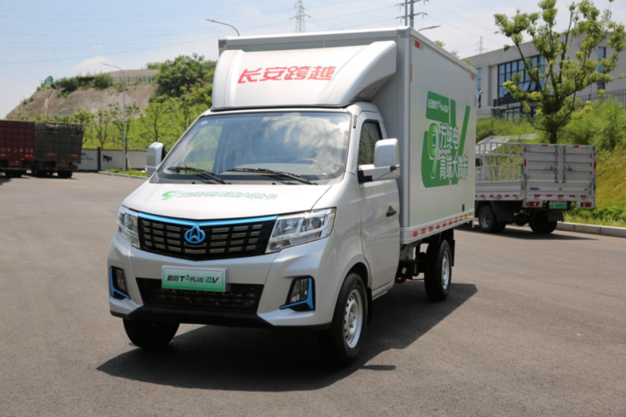 长安跨越新豹T3PLUS EV.png