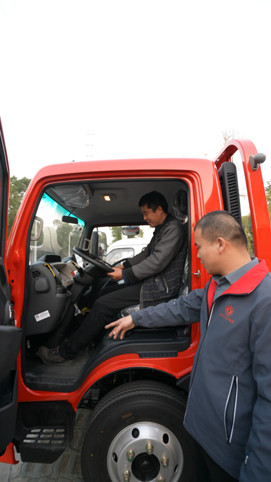 东风多利卡王者归来！重塑 “包邮区” 快递运输新标杆4.png