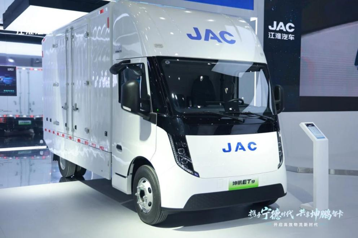 江淮1卡坤鹏ET9：三大细分市场的高效物流解决方案2.png