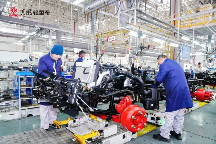 聚势而战 共启新程！东风德纳车桥荣获东风股份“杰出供应商”称号3.jpg