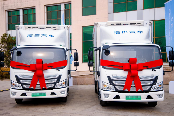 100辆欧马可氢燃料轻卡交付投运4.png