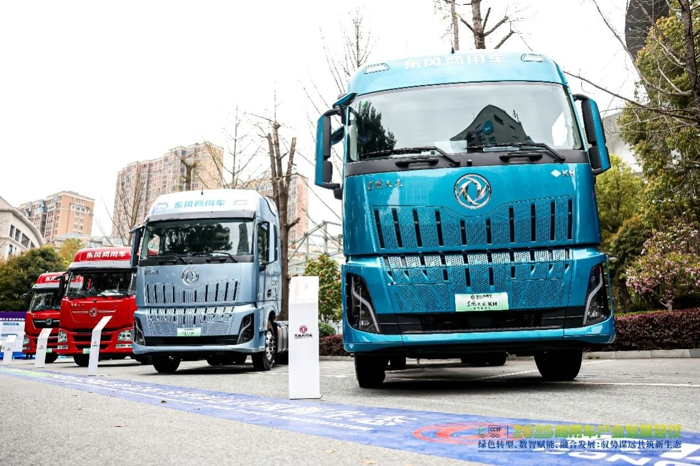 东风商用车助力重卡行业提质向新转型5.jpg