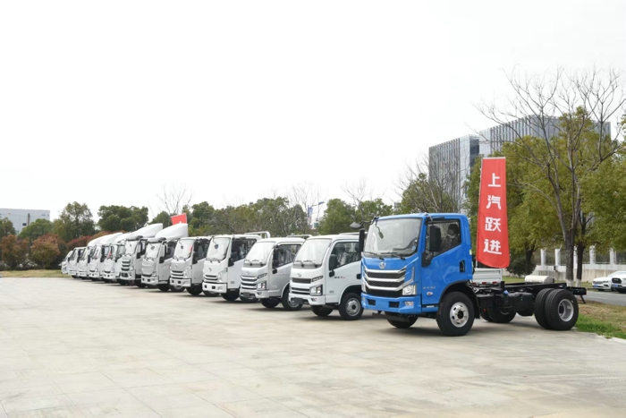 上汽跃进智电新品重磅亮相.jpg