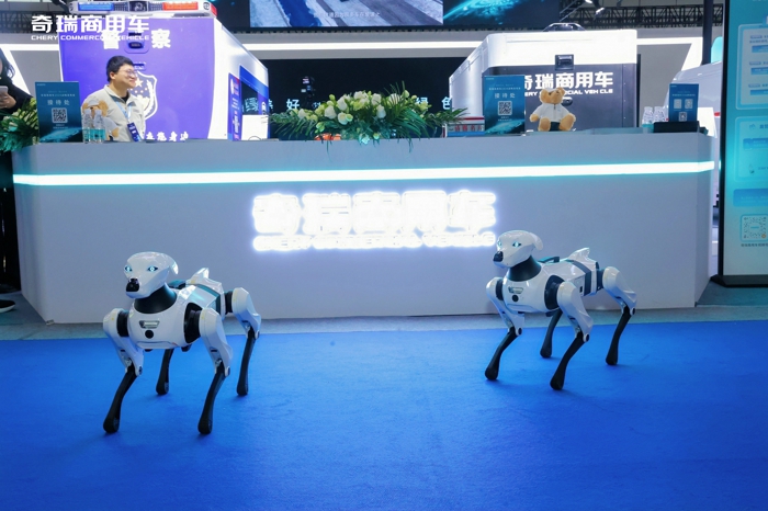 14机器狗.jpg