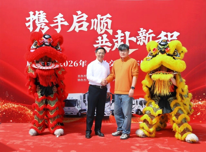 解放新能源轻卡再获百台订单！首批20辆成功交付！2.jpg