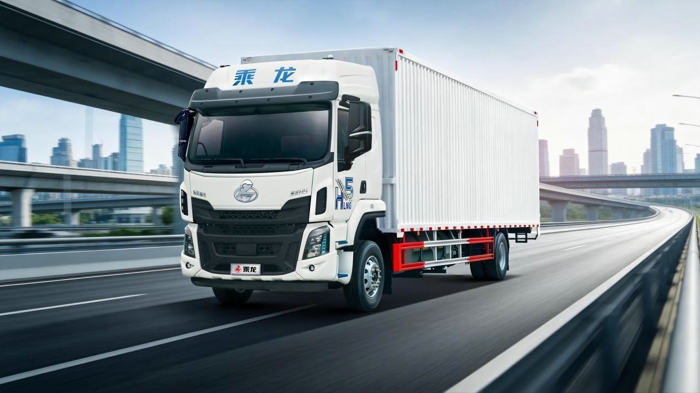 “创富一哥”乘龙H5 LNG大单桥实力圈粉.jpg