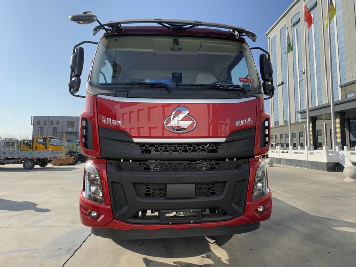 乘龙H5 6×2平板运输车2.jpg