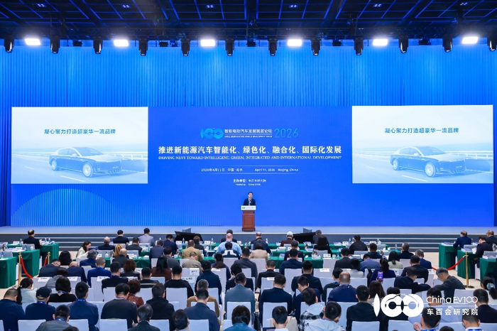 安徽江淮汽车集团股份有限公司党委副书记、董事、总经理  李明.jpg