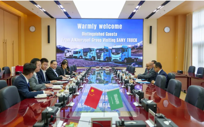三一重卡携手沙特Alkhorayef集团6.png