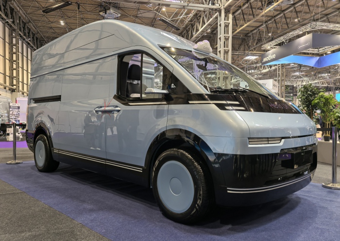 奇瑞大VAN.jpg