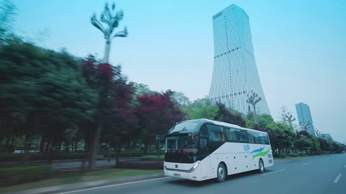 中通H系旅团客车宣传片无字幕无包装[00-04-42][20260422-102332846]_爱奇艺.jpg