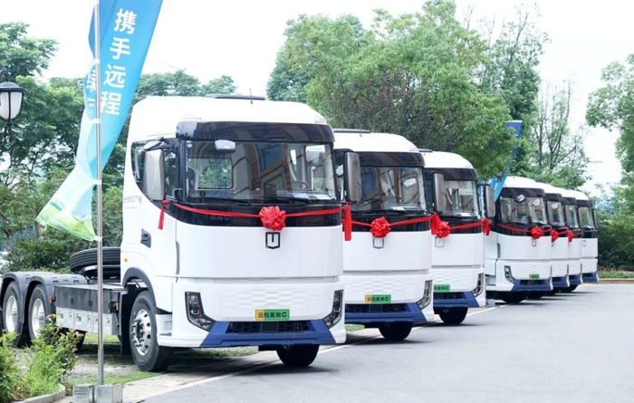 远程星瀚G超级电动牵引车2.jpg