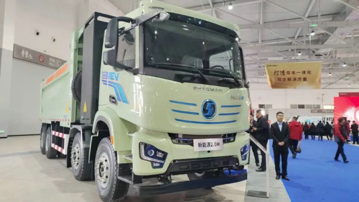 陕汽8×4标准版换电自卸车.jpg