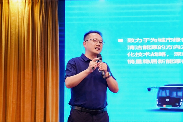 2闄堝媷.jpg