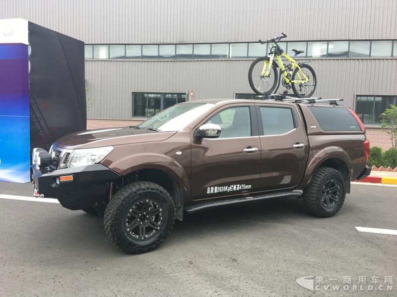 郑州日产新推出的高端皮卡纳瓦拉