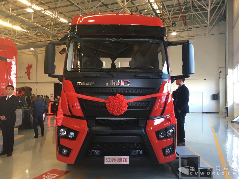 江铃威龙4X2 9L牵引车
