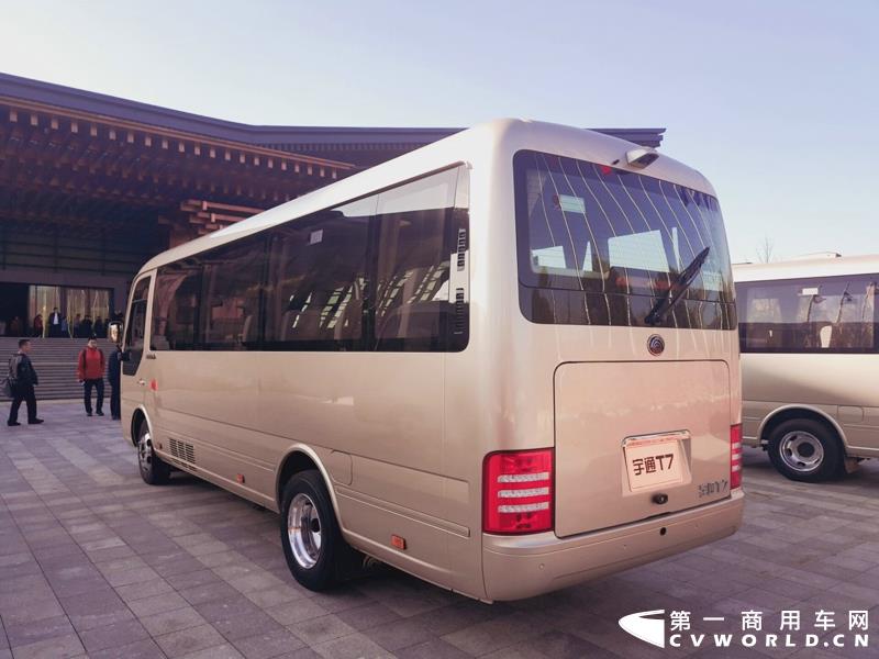 宇通T7 3.5T新品