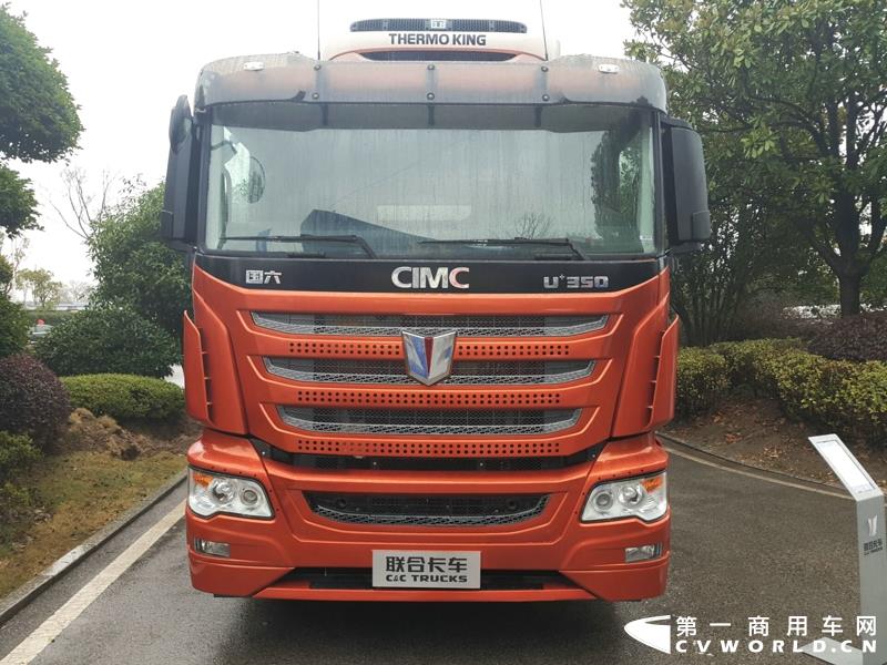联合卡车350马力6×2国六冷藏车