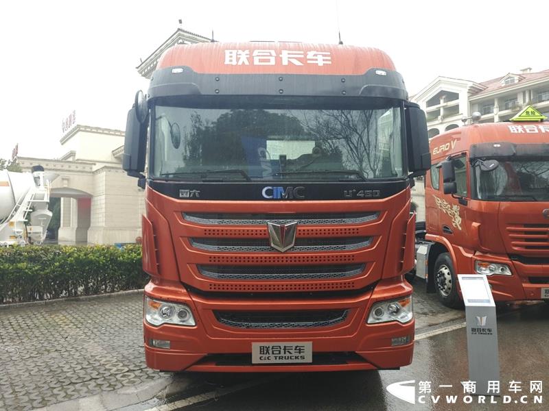 联合卡车490马力6×4牵引车（国六）