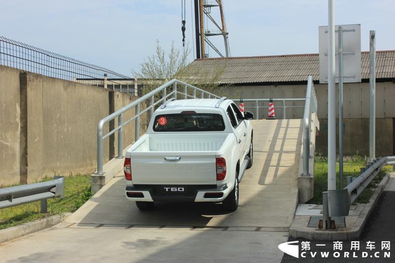 上汽大通新款π柴油机匹配大通T60