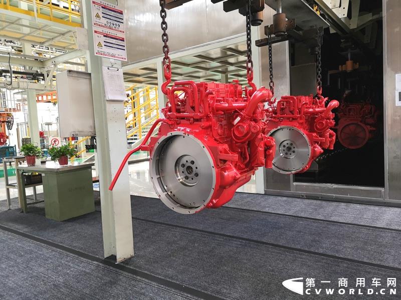 东风康明斯第300万台发动机下线