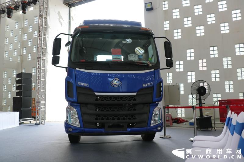 乘龙M3