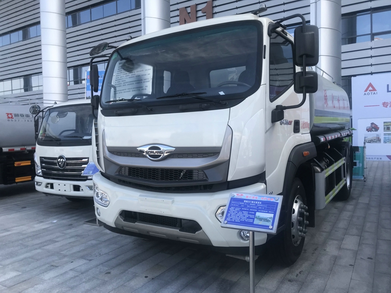 时代领航ES7