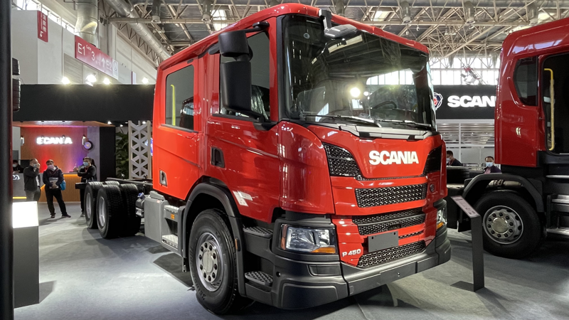 斯堪尼亚P450 6X4强臂破拆消防车