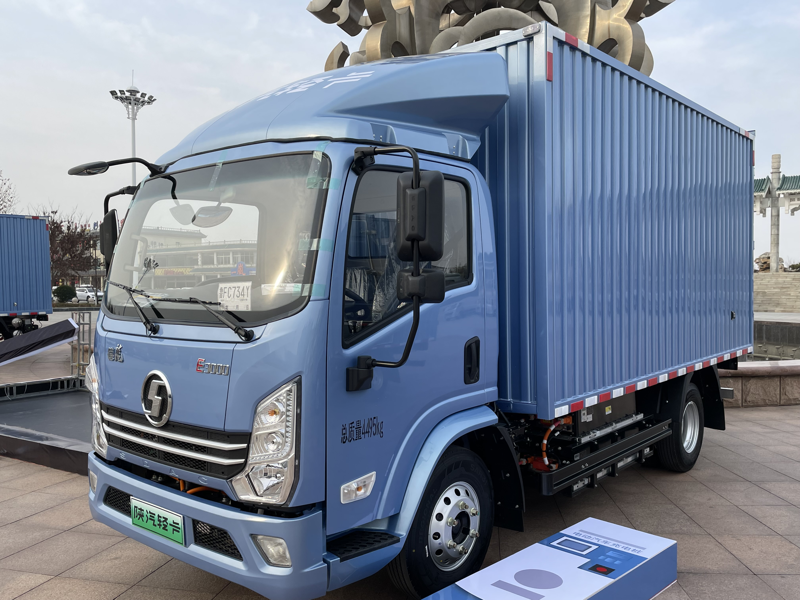 12号展车：陕汽轻卡E3000-E7.5-宁德98kWh-厢式车型